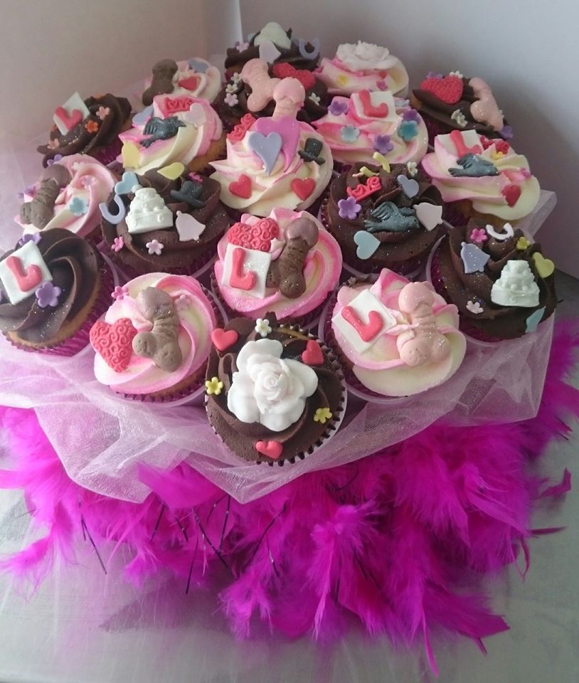 Adult Novelty Cakes 8