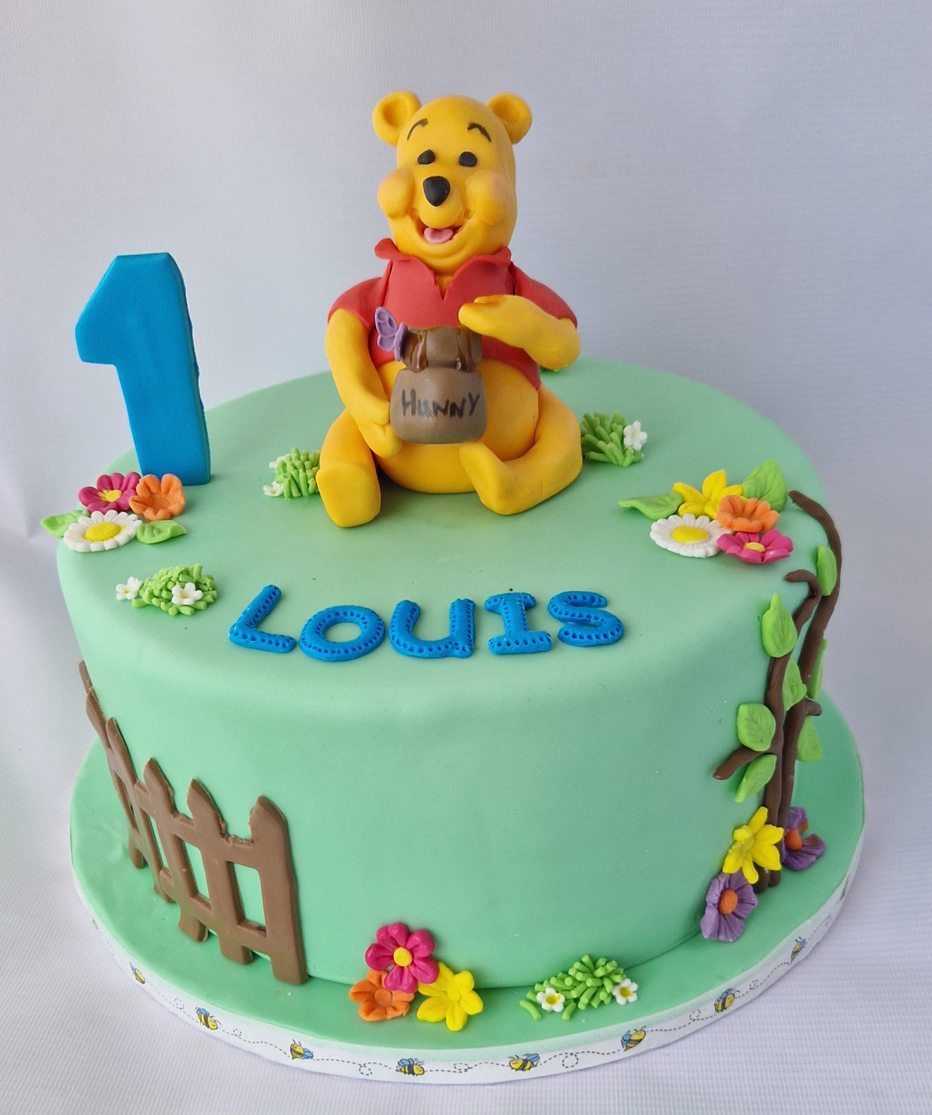Kids Novelty Cakes 60