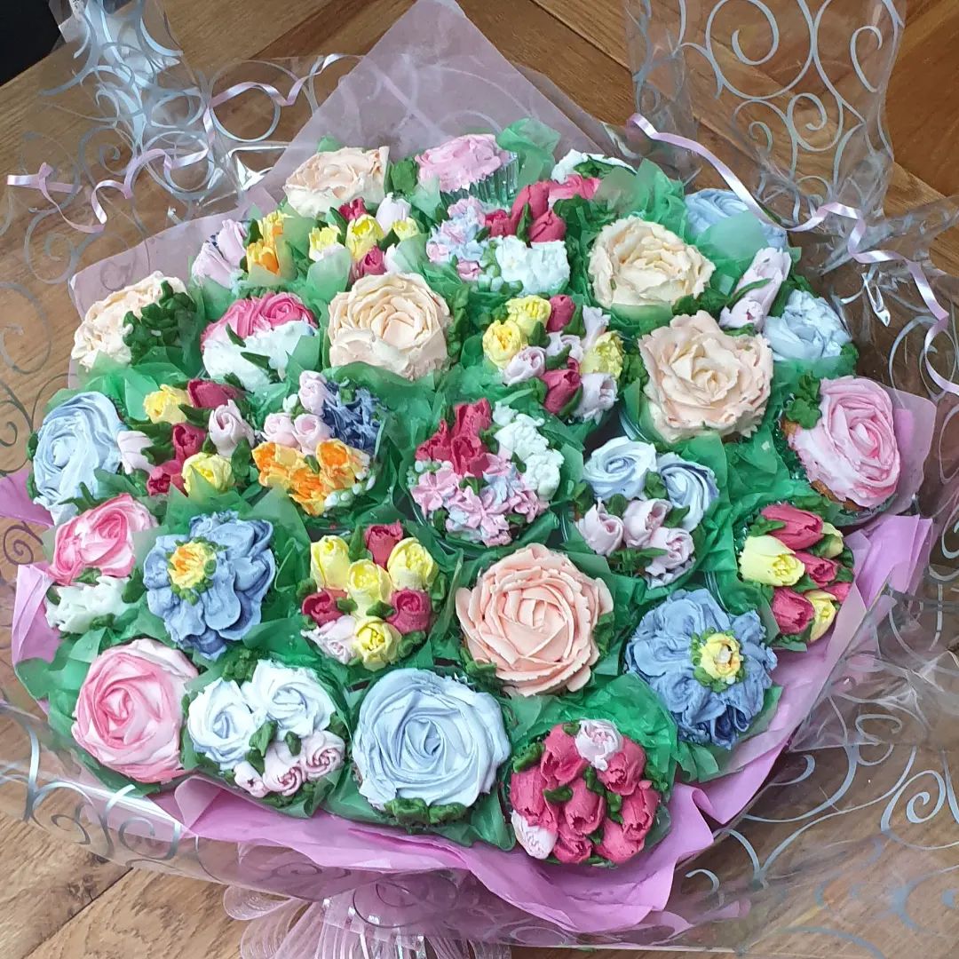 Sugar Models and Flowers 12