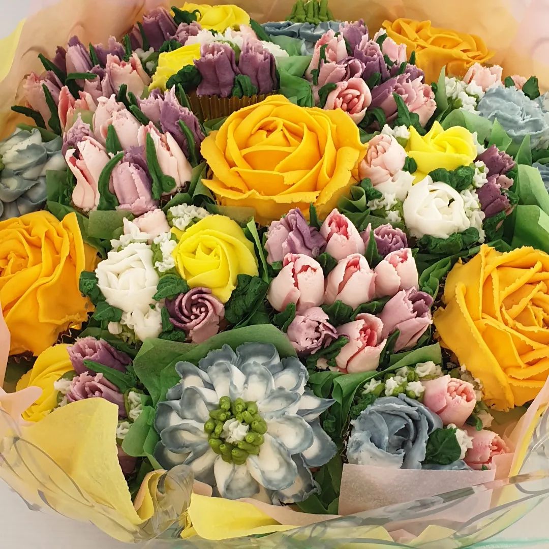 Sugar Models and Flowers 15